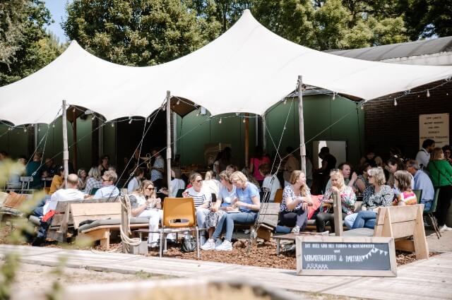 Terras gereserveerd